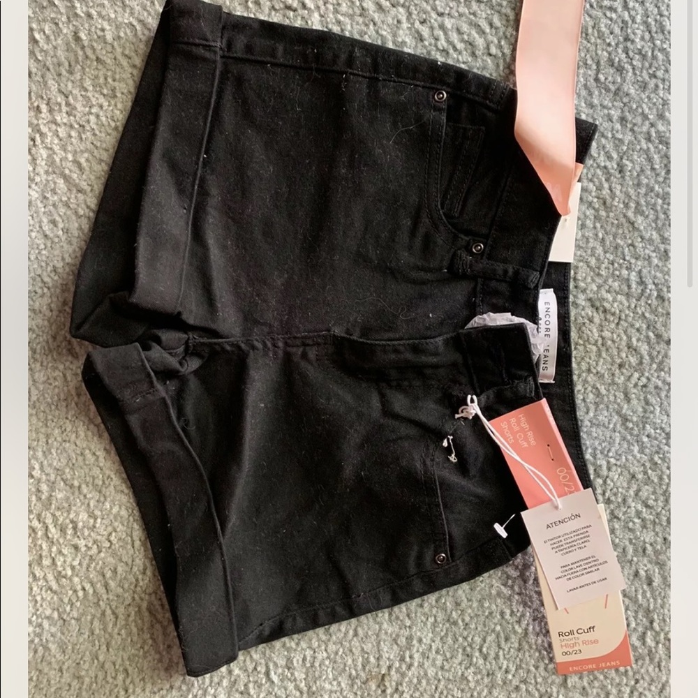 Children’s, kids, juniors, teens, women’s black high rise shorts size 00/2